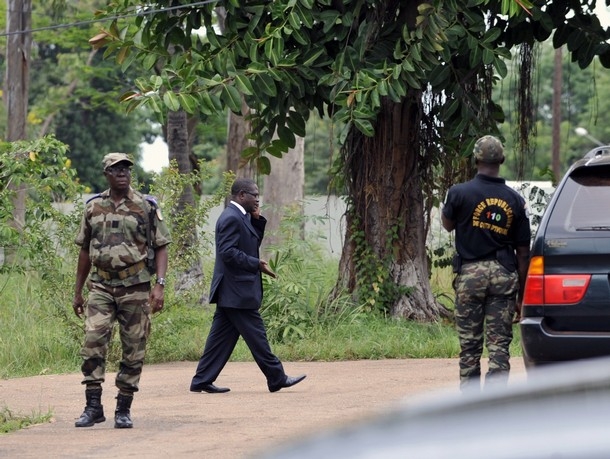 Côte d`Ivoire: première audition de Gbagbo, sans ses avocats français (procureur)